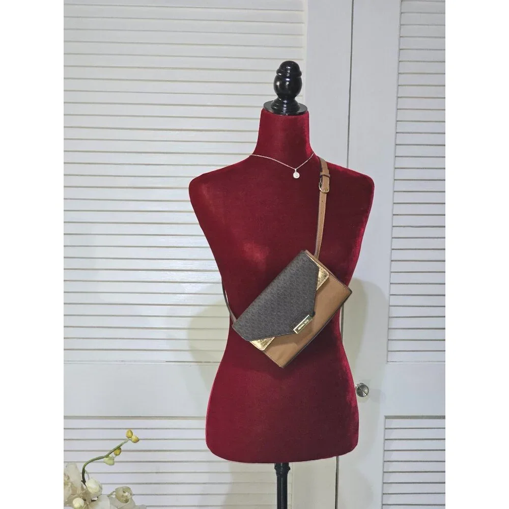 Michael Kors Women's Leather Signature Logo & Python-Embossed Fanny Pack 3041 - Picture 3 of 13